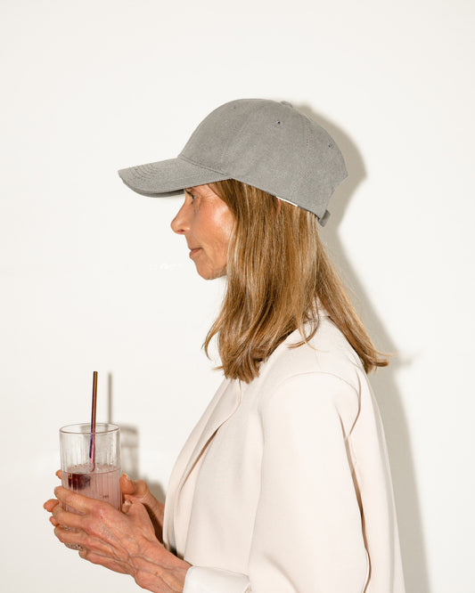 De makkelijkste trend van 2022: de baseball cap + styling tips