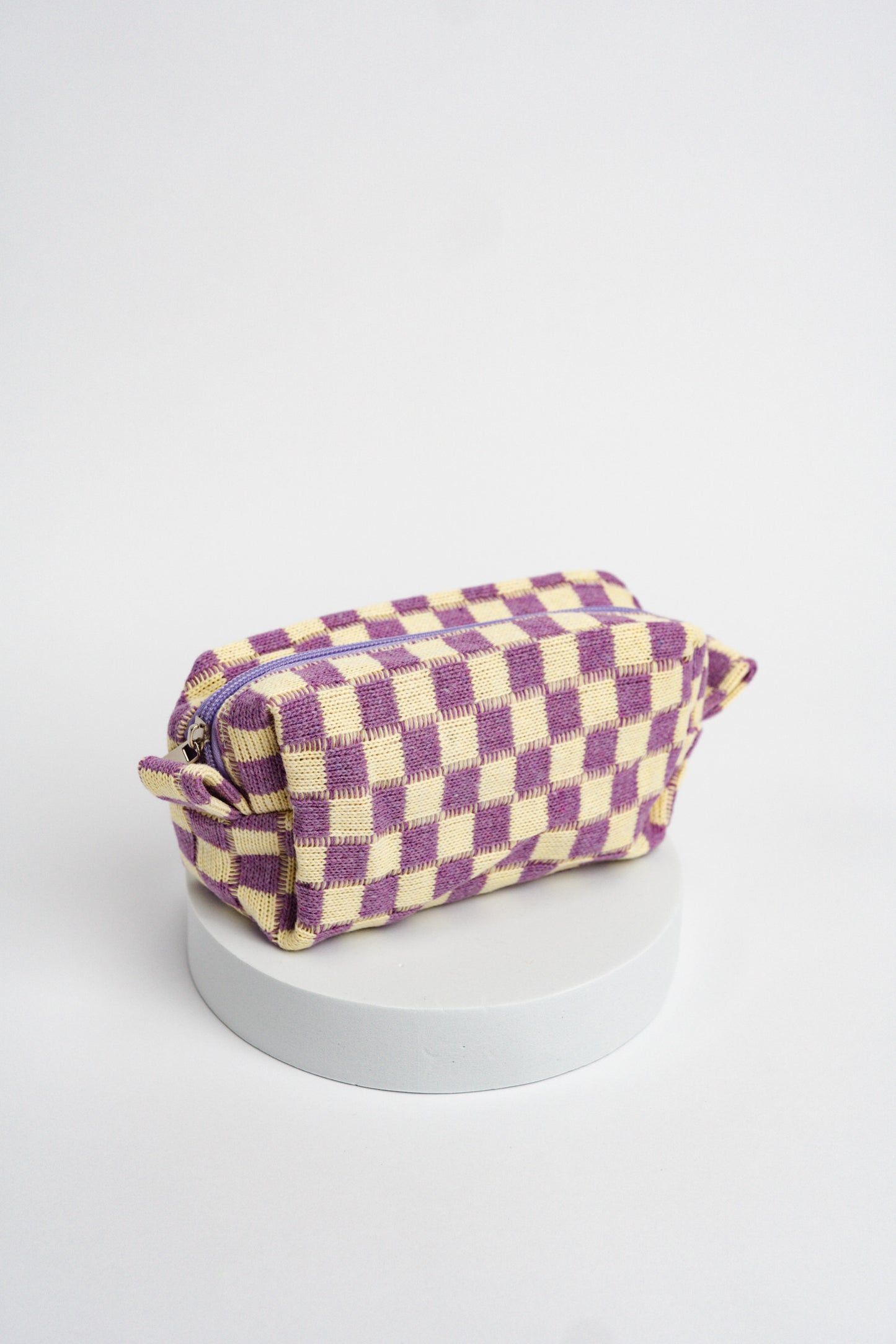 lila etui