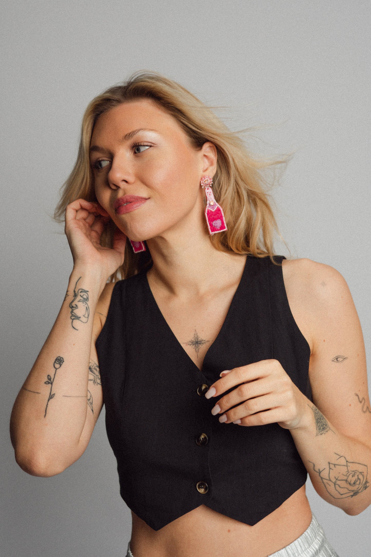 roze stament oorbellen