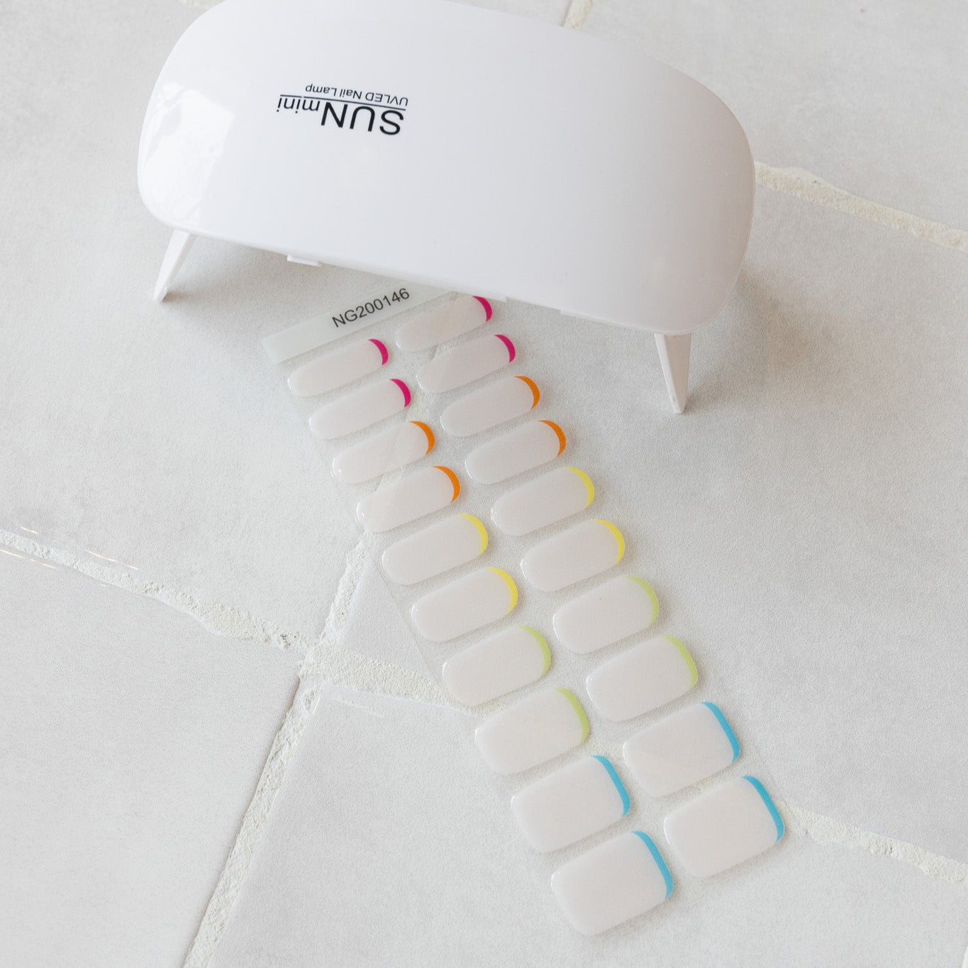 Pop a Color Nail Wraps (Gel Nagelstickers) – Vrolijke Kleurexplosie met UV-lamp
