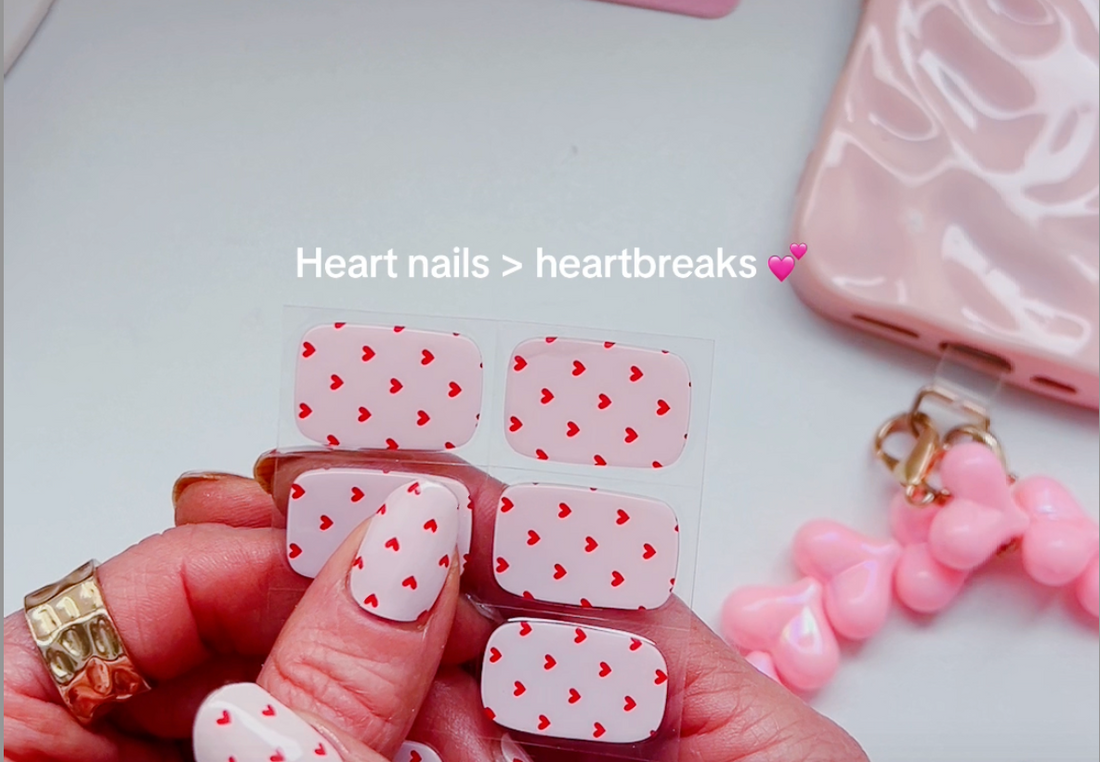 nail wraps met hartjes
