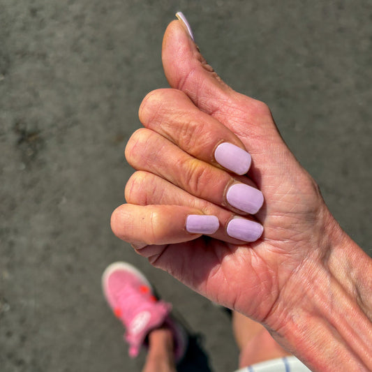 lila nagelstickers